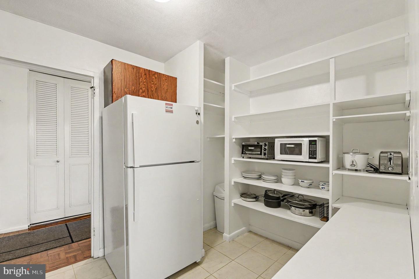 1 E University Pkwy E #602 Property Photo 7
