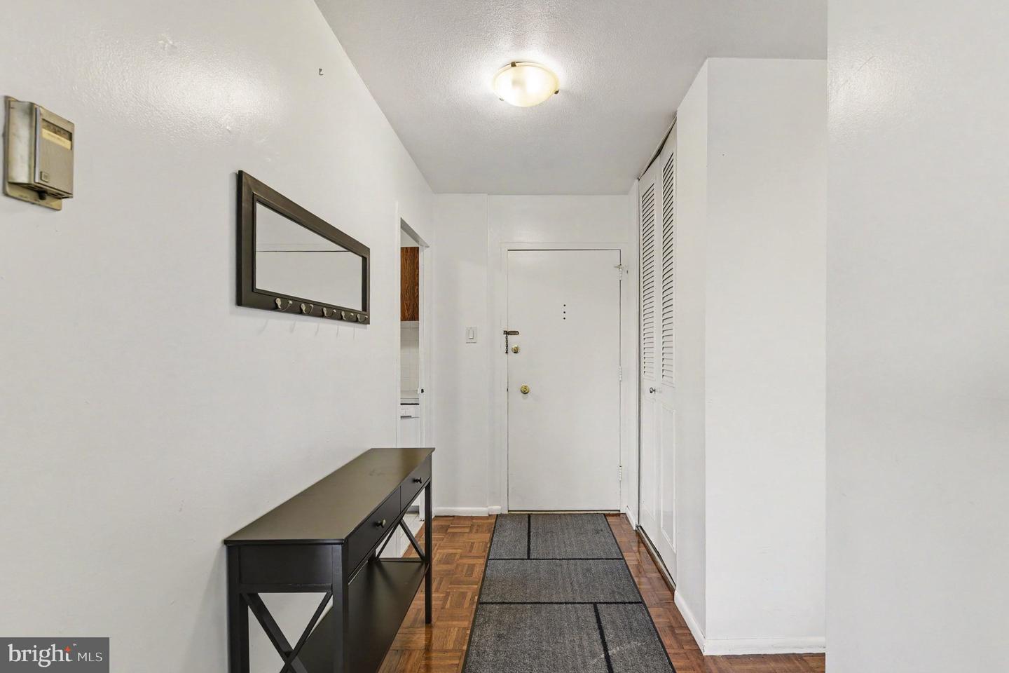 1 E University Pkwy E #602 Property Photo 15