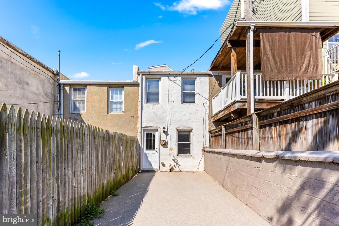 1731 William St Property Photo 30