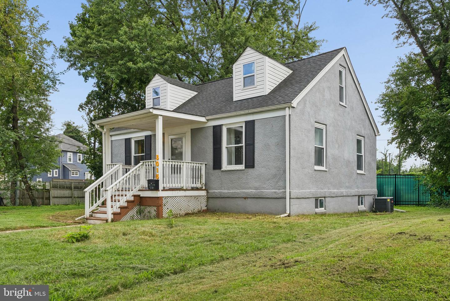 3015 Grindon Ave Property Photo 4