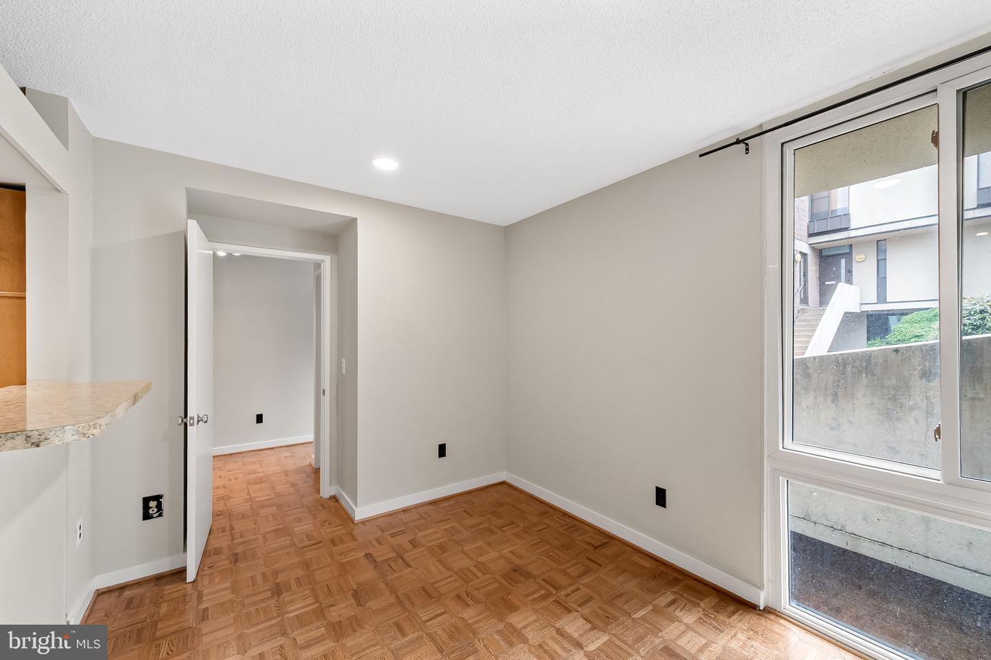 2302 Wineberry Ter Property Photo 8