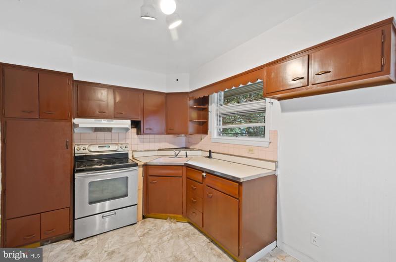 4109 Westview Rd Property Photo 13