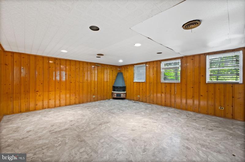 4109 Westview Rd Property Photo 24