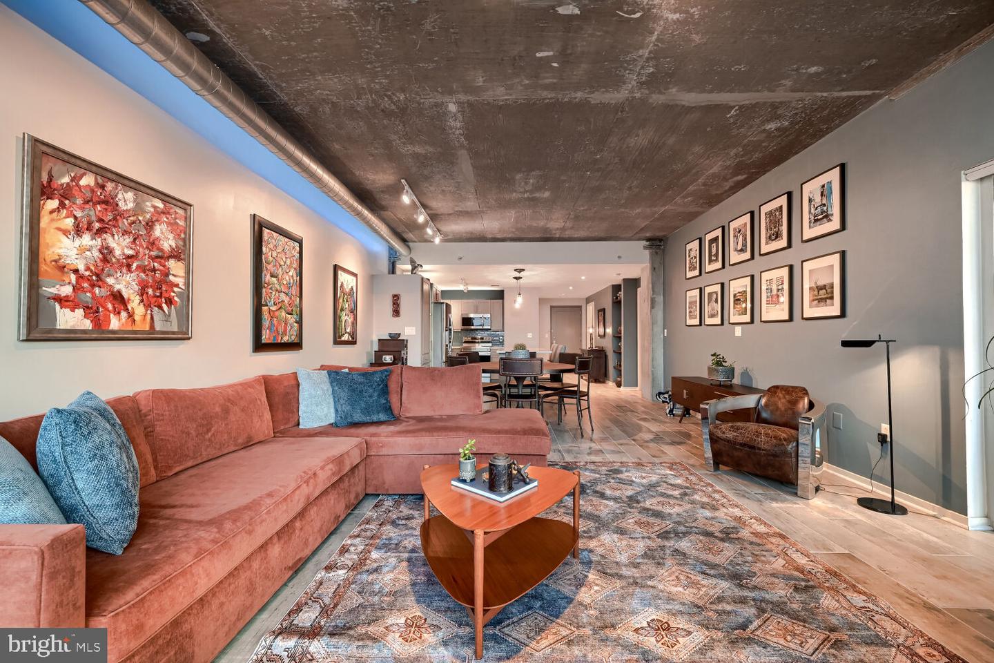 1200 Steuart St #528 Property Photo 8