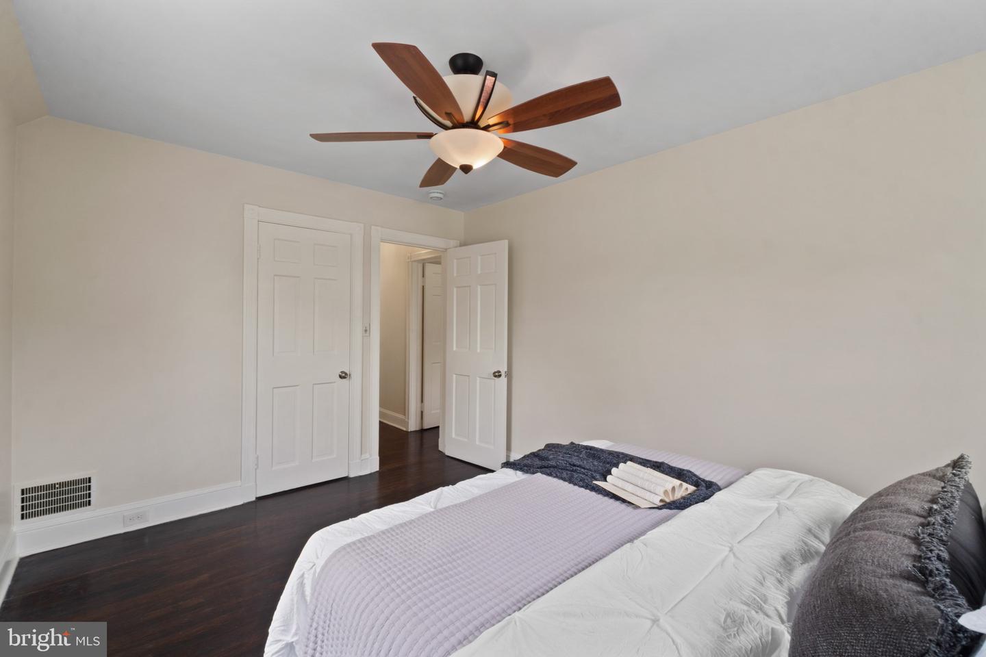 313 Eastway Ct Property Photo 16