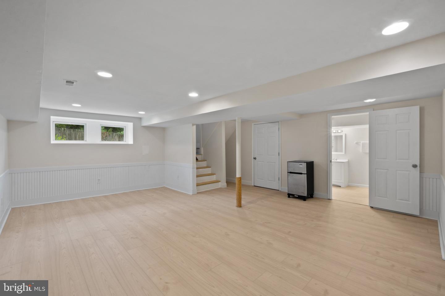 313 Eastway Ct Property Photo 22