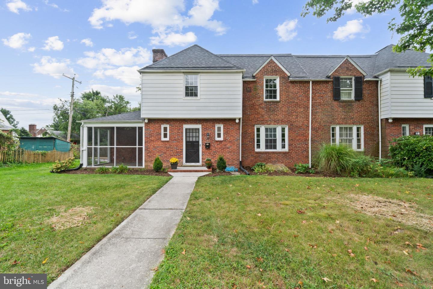 313 Eastway Ct Property Photo 29