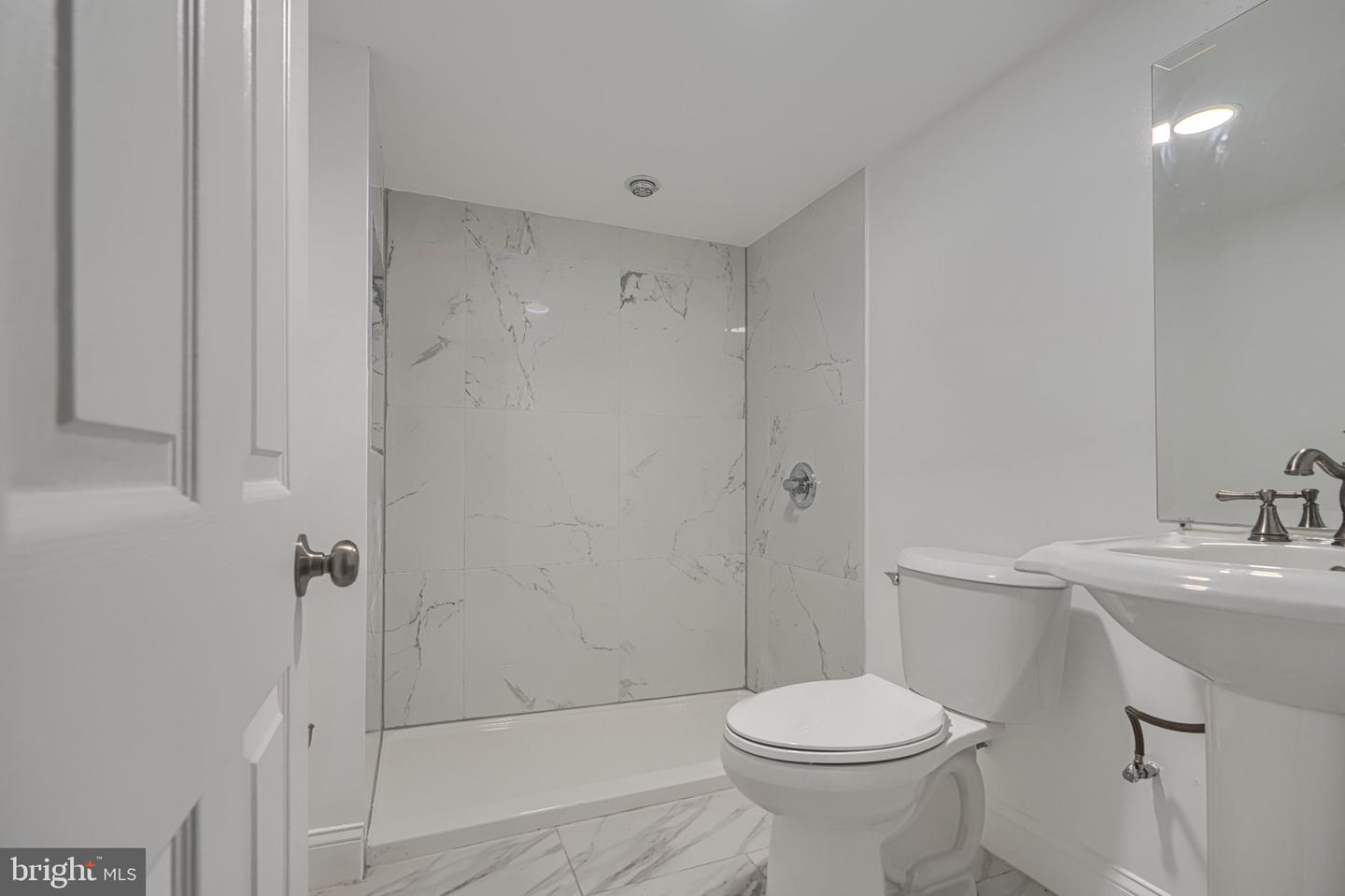 720 Mckewin Ave Property Photo 37