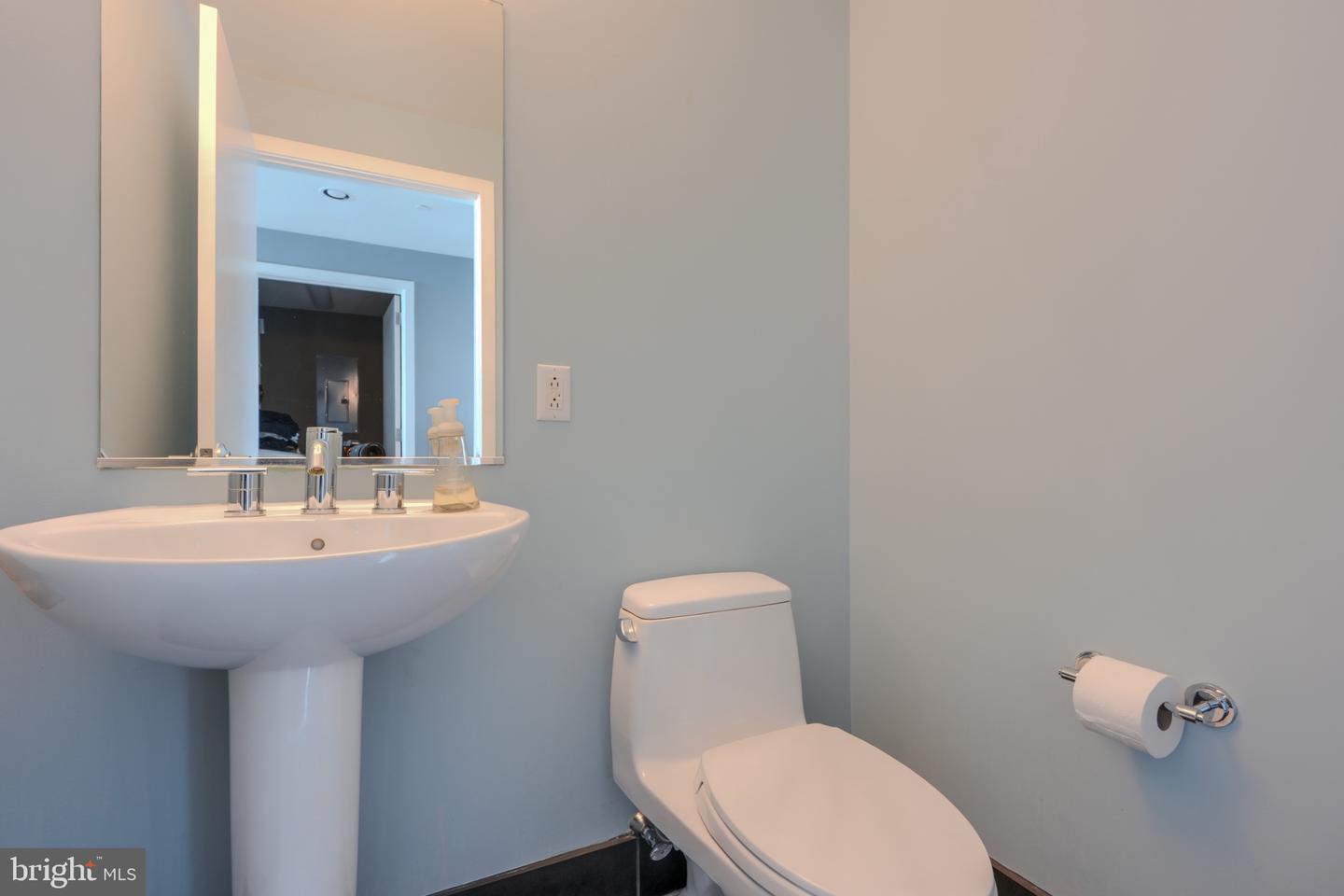 1200 Steuart St #427 Property Photo 20