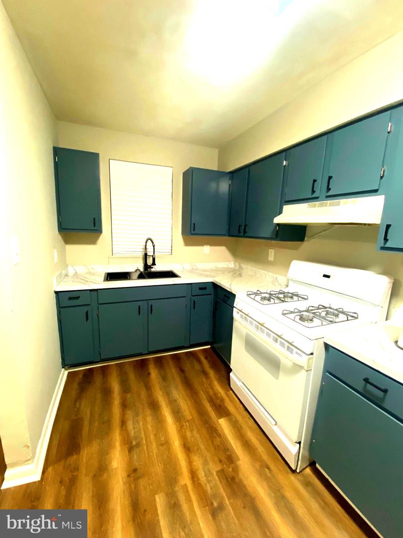4108 Park Heights Ave Property Photo 5