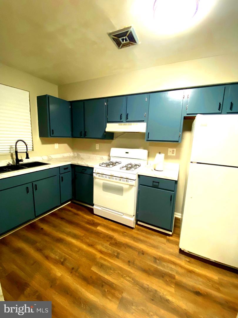 4108 Park Heights Ave Property Photo 6