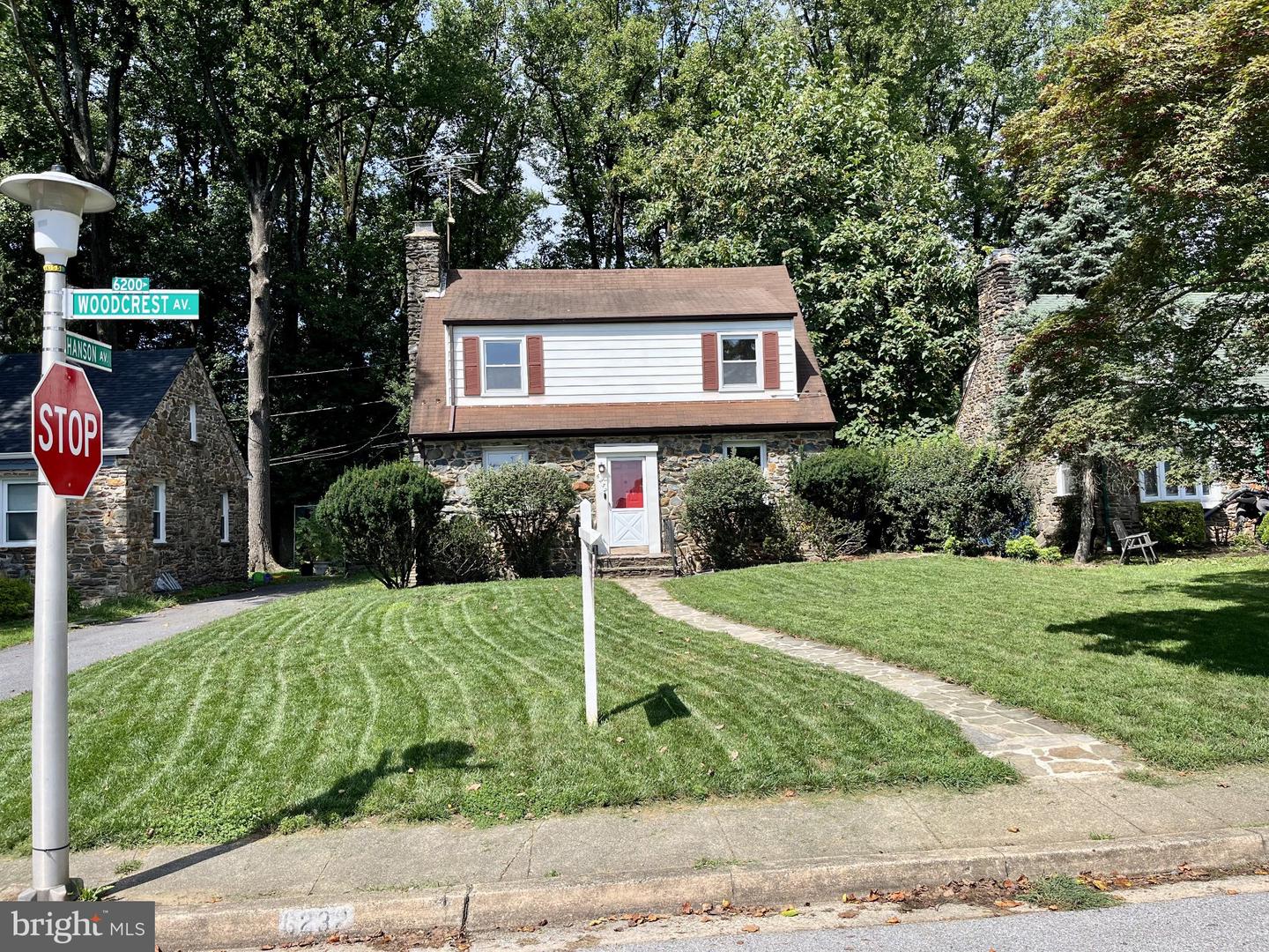 6232 WOODCREST AVE Property Photo 1