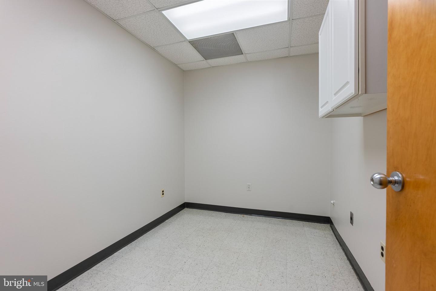 3350 Wilkens Ave #302 Property Photo 12
