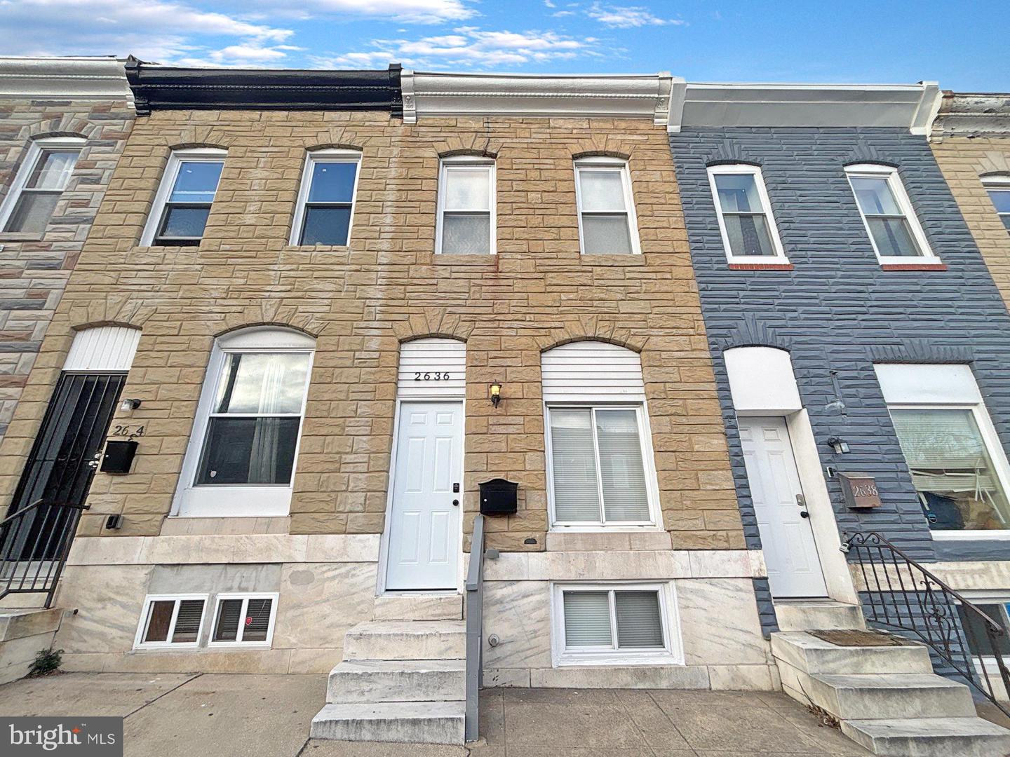 2636 E Monument St Property Photo 1