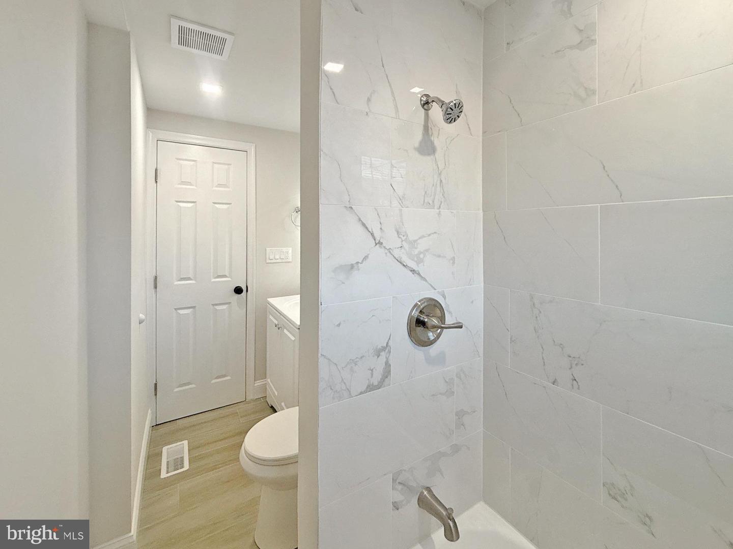 2636 E Monument St Property Photo 22