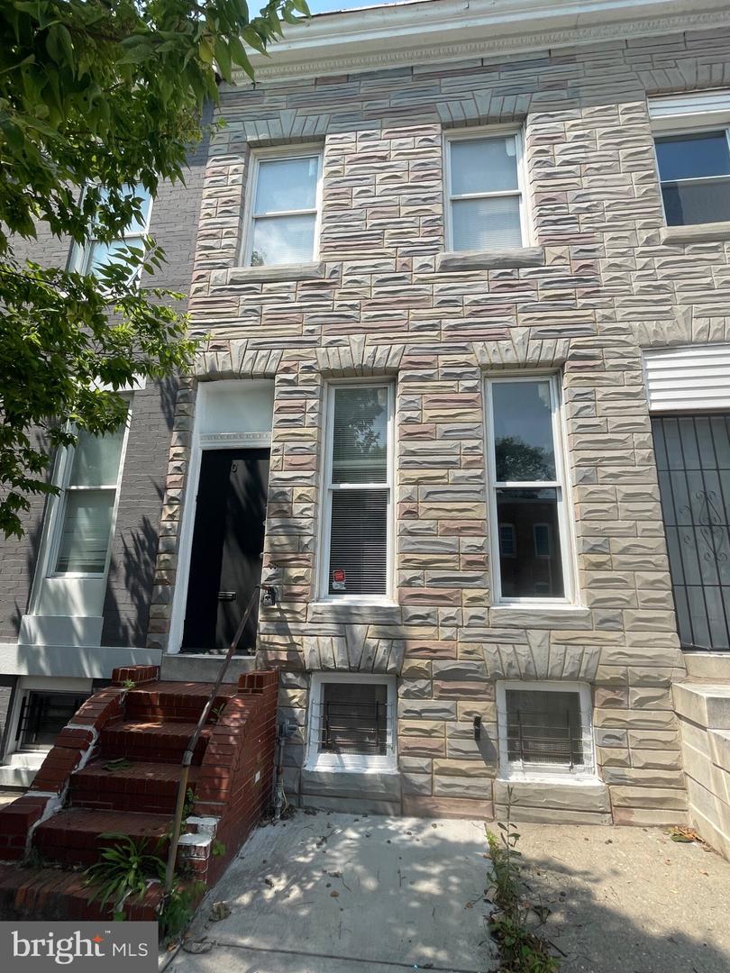 110 S Catherine St Property Photo 1