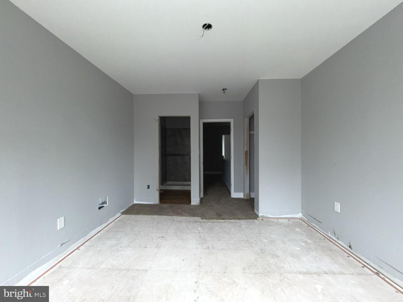2712 E Monument St E Property Photo 10