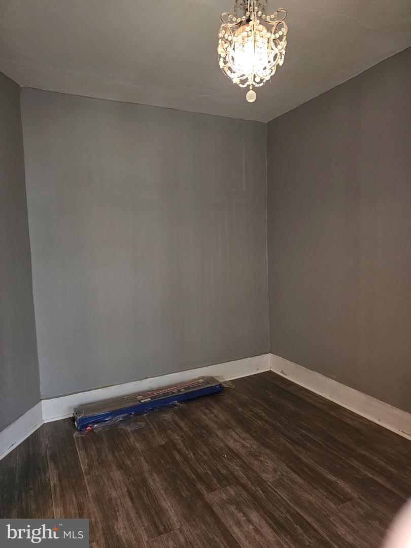 3026 Chelsea Ter Property Photo 3