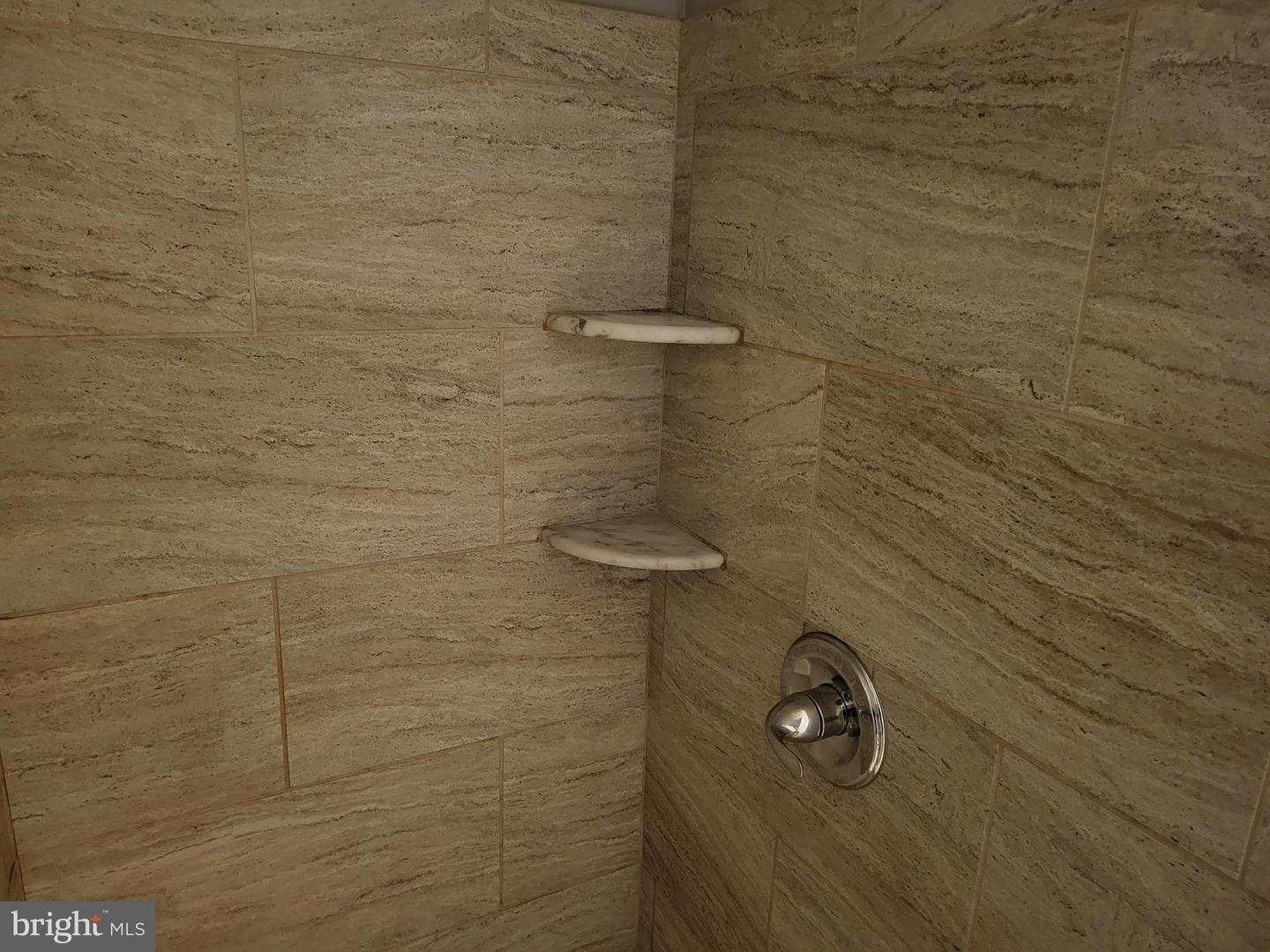 507 S Bond St Property Photo 12