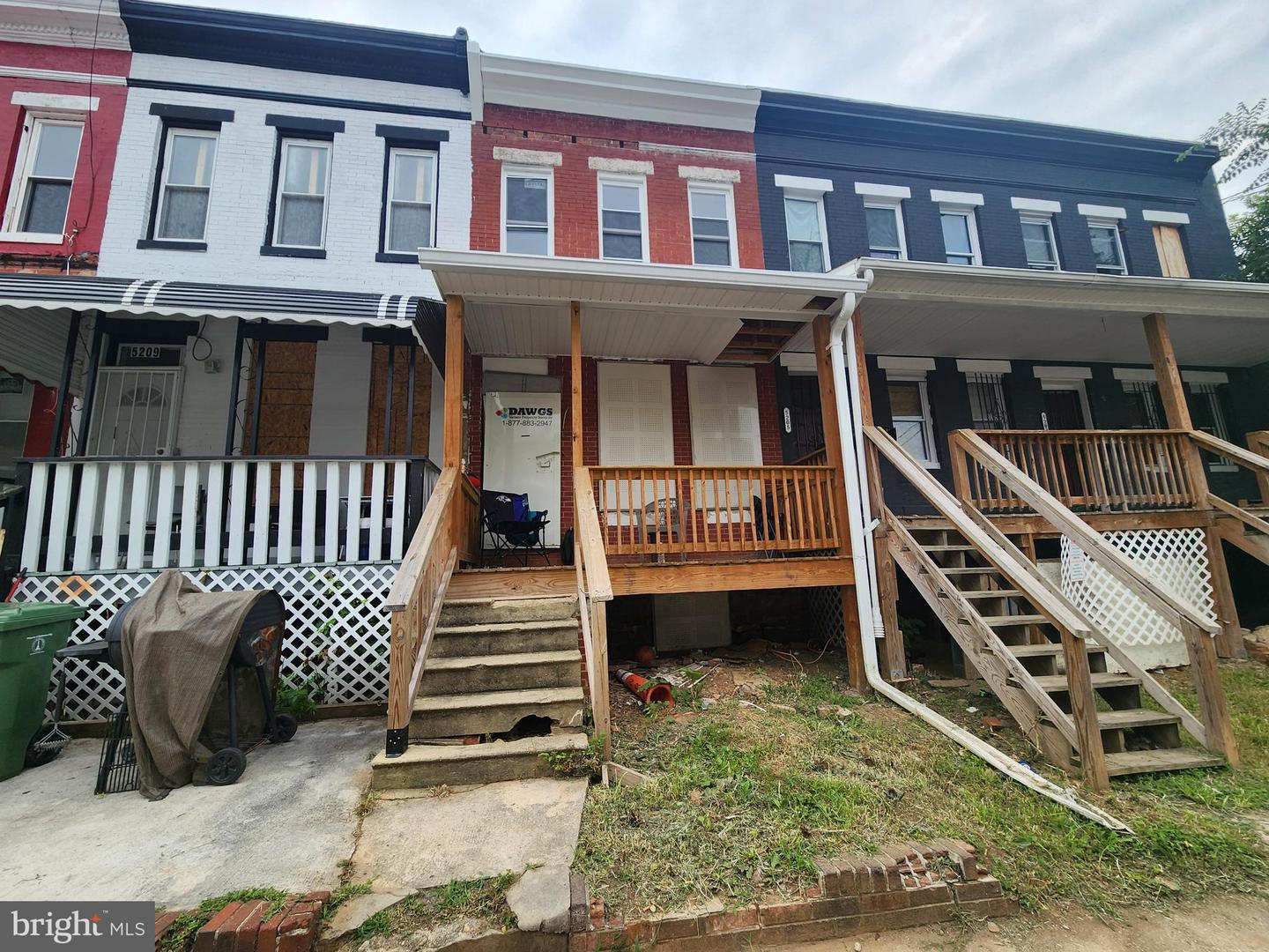 5207 SAINT CHARLES AVE Property Photo 1