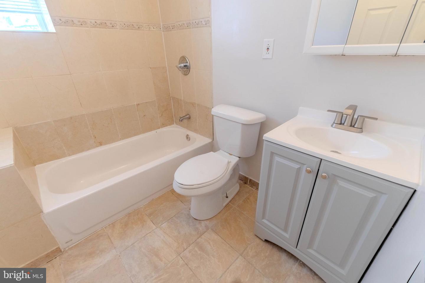 2608 E Fayette St #unit 1 Property Photo 13