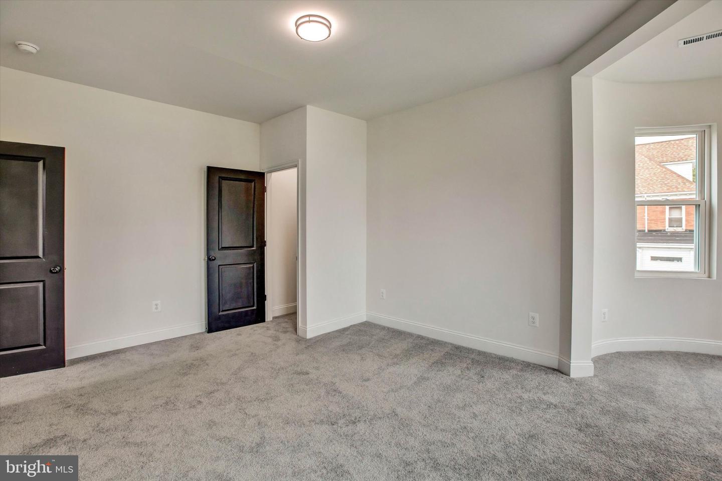 4313 Maine Ave Property Photo 31