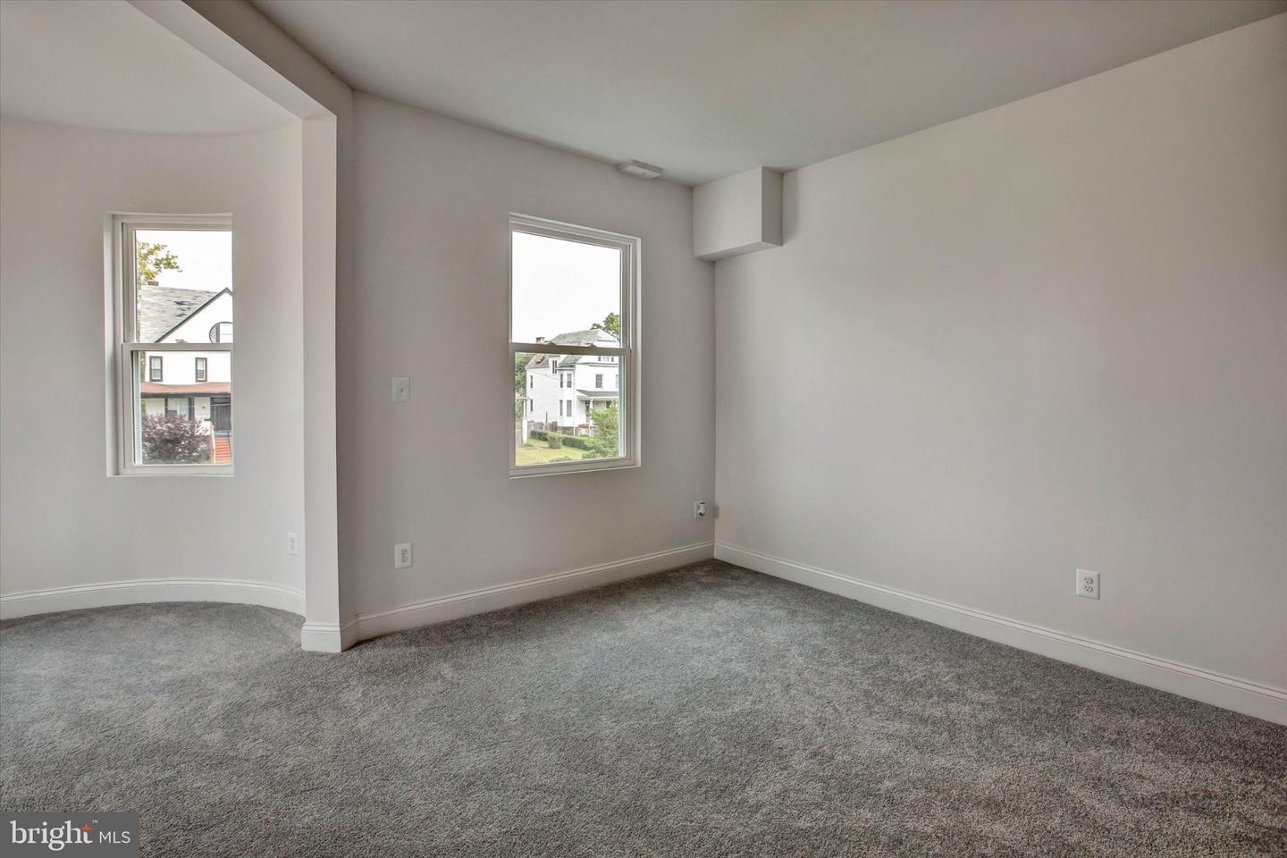 4313 Maine Ave Property Photo 32