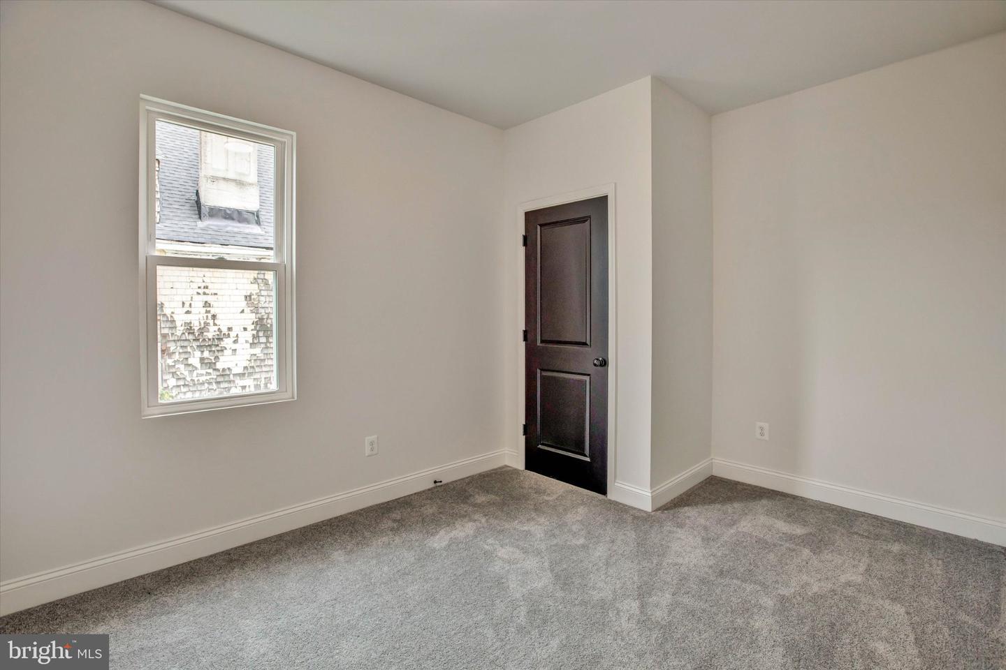 4313 Maine Ave Property Photo 34