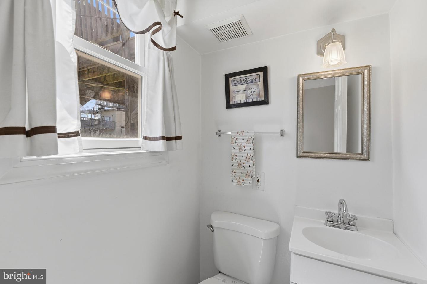 2921 Hudson St Property Photo 15