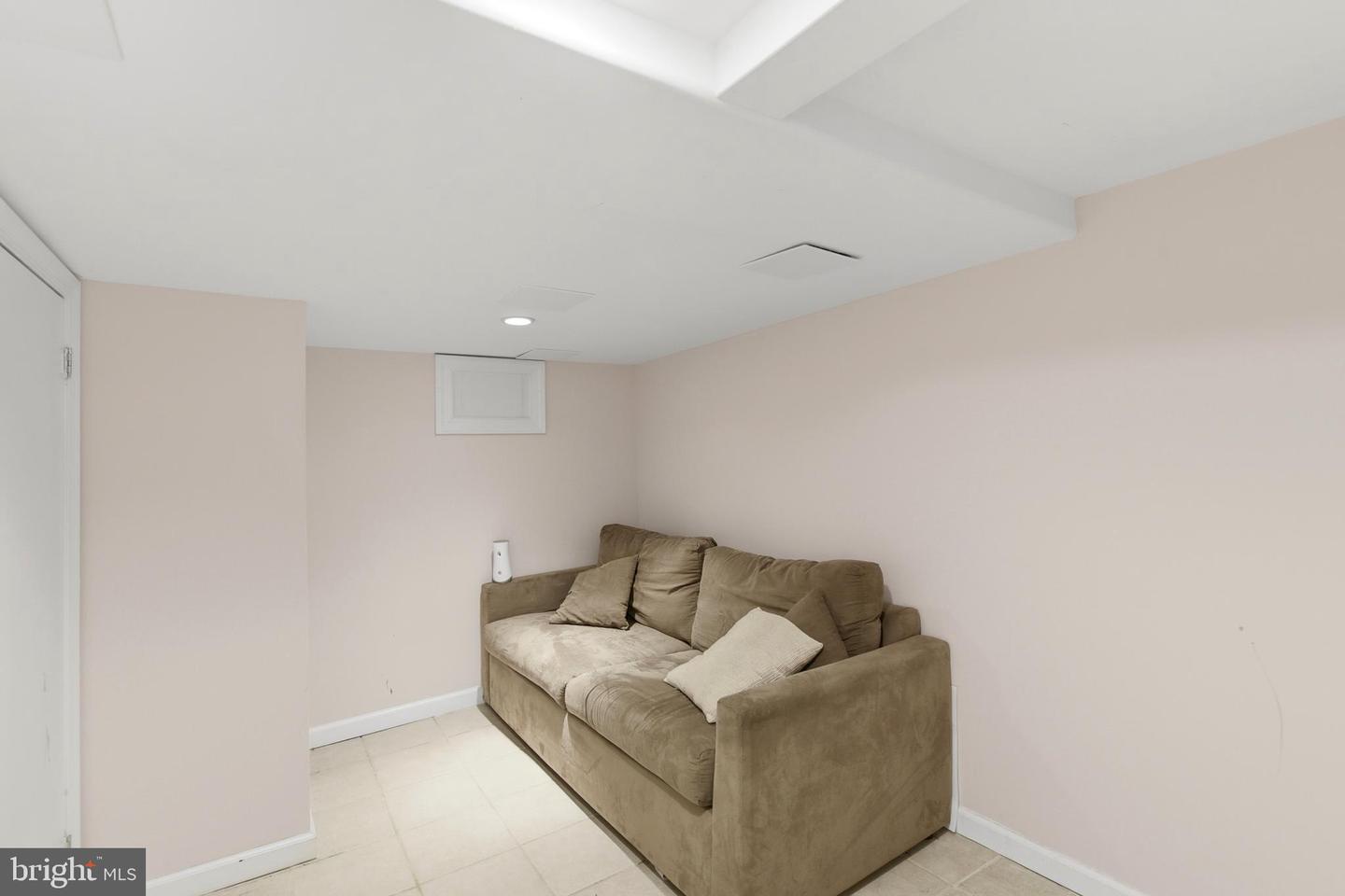 2921 Hudson St Property Photo 24