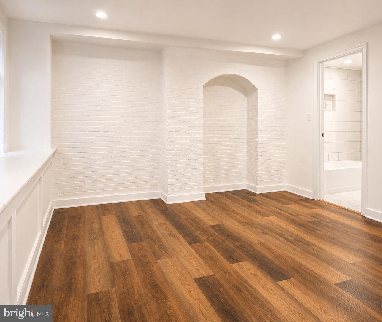 1010 N Calvert St #b Property Photo 8