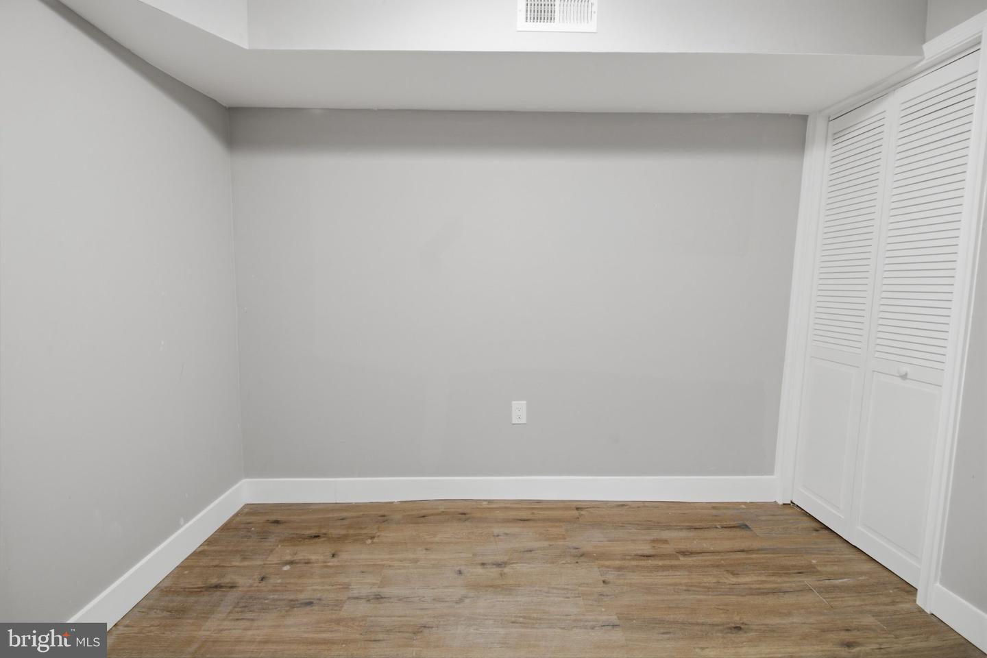 2113 N Pulaski St Property Photo 30
