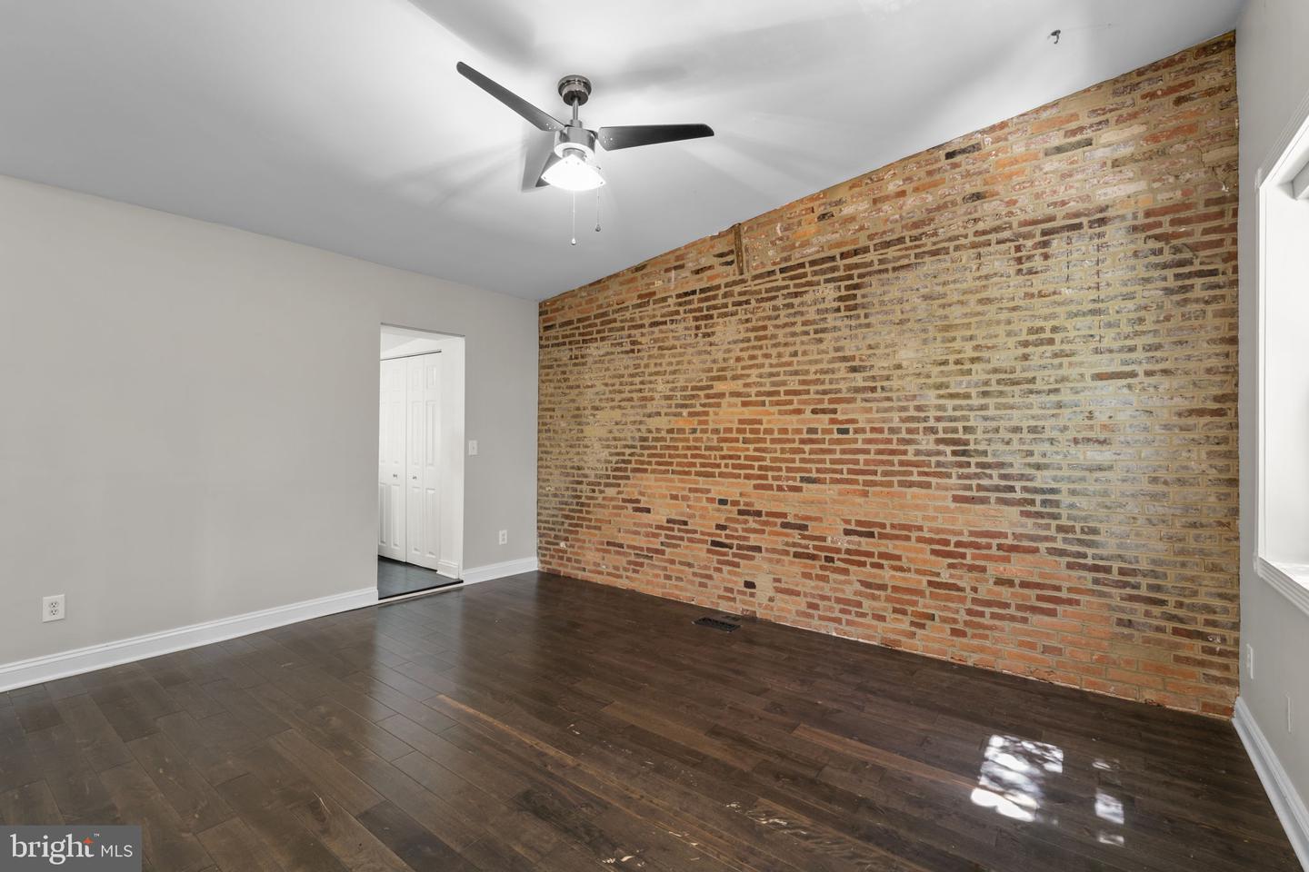 1926 Fleet St Property Photo 27