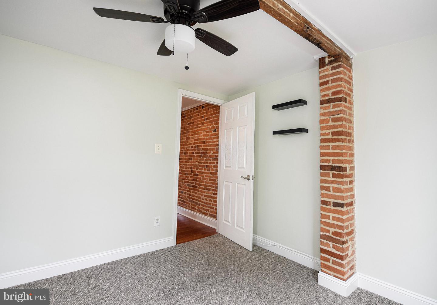 1733 Olive St Property Photo 5