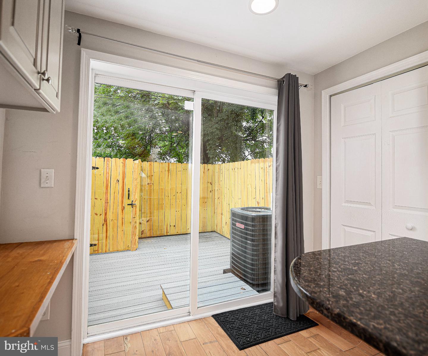 1733 Olive St Property Photo 13