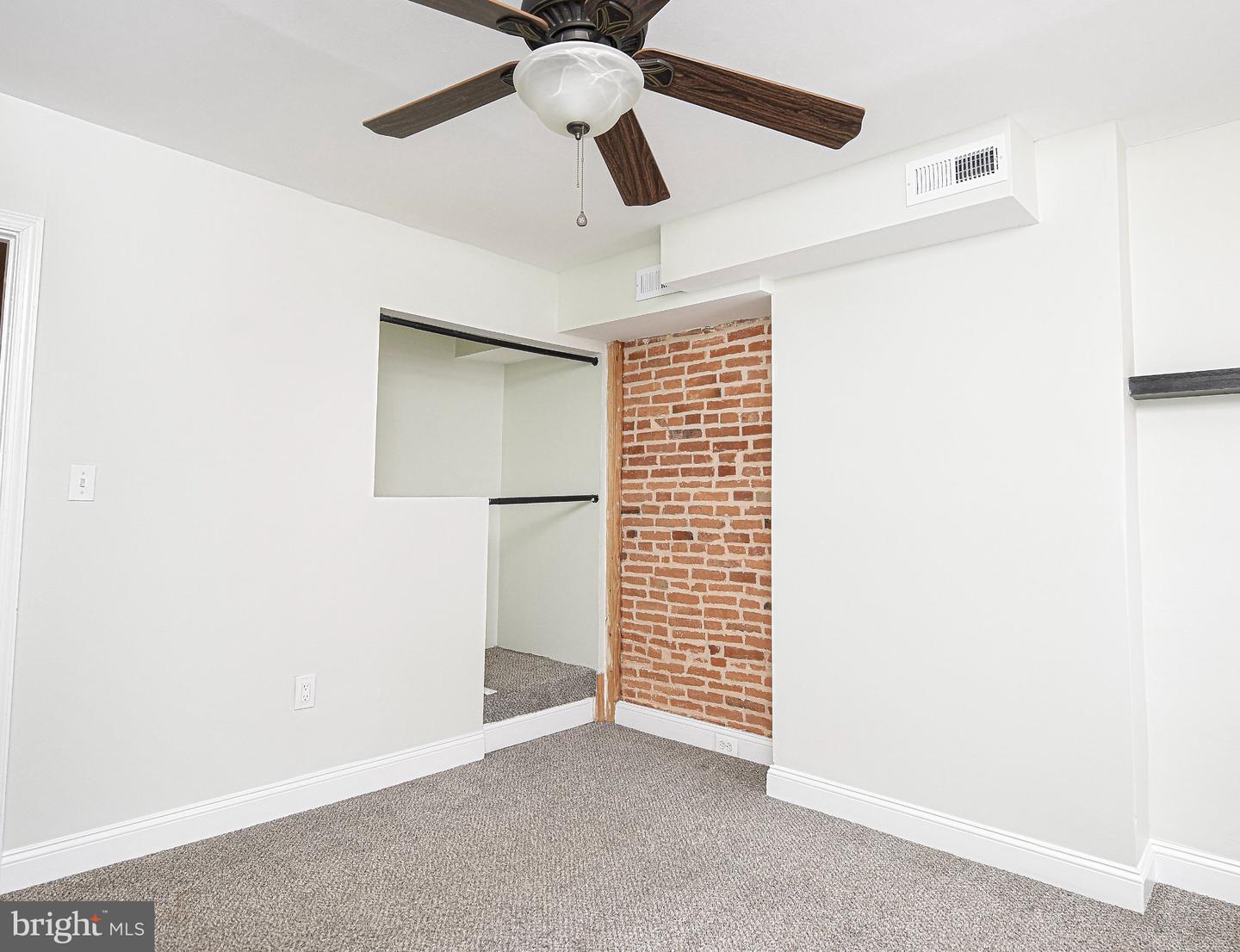 1733 Olive St Property Photo 21