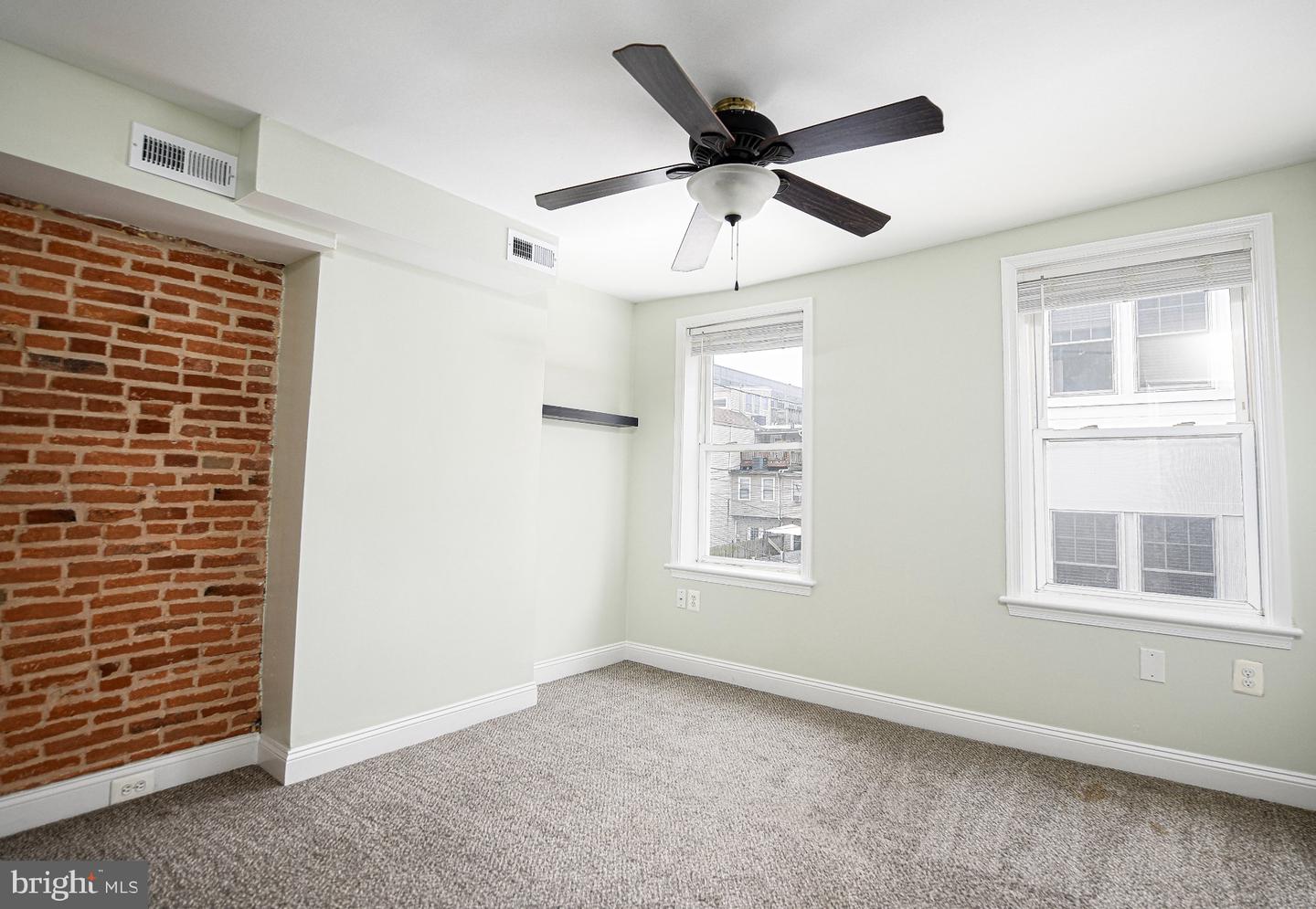 1733 Olive St Property Photo 22