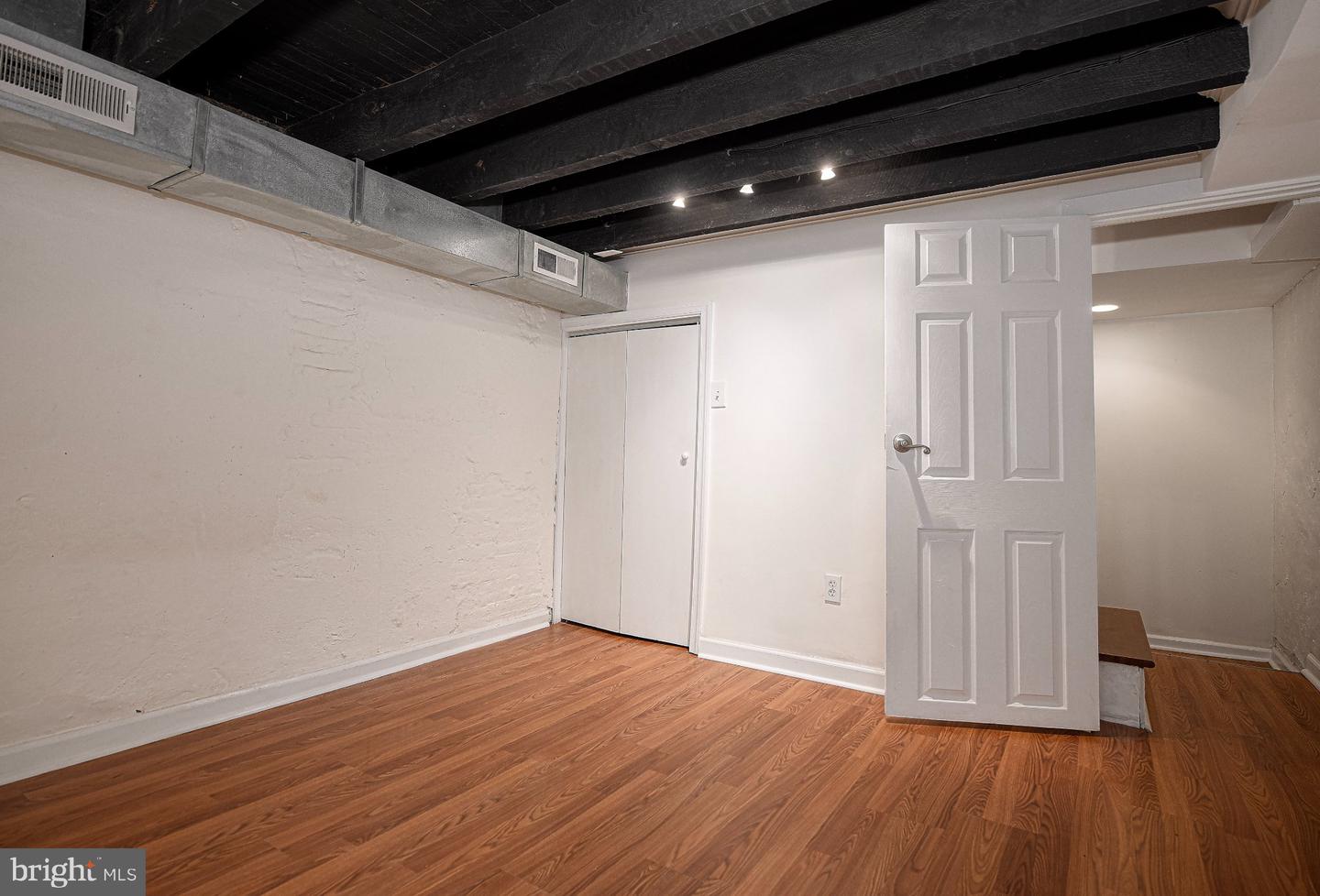 1733 Olive St Property Photo 26