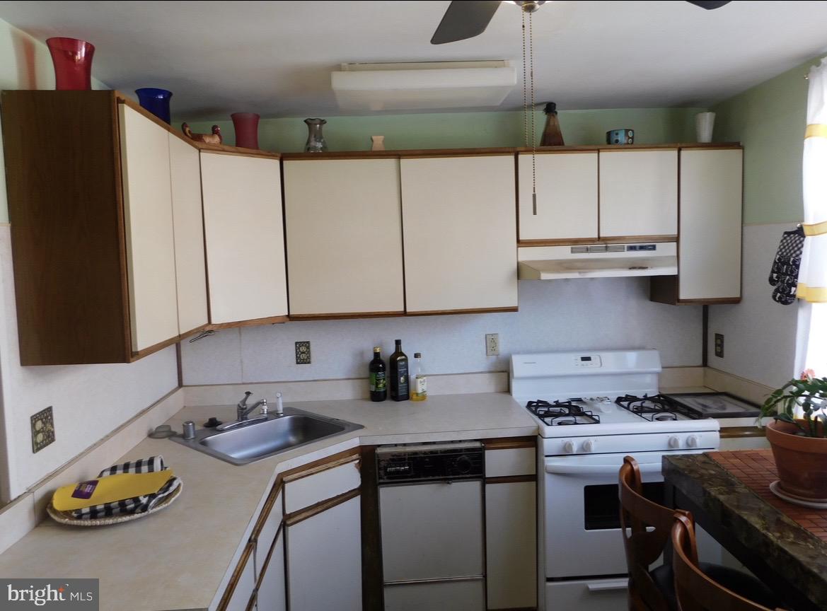 3304 W Forest Park Ave Property Photo 5