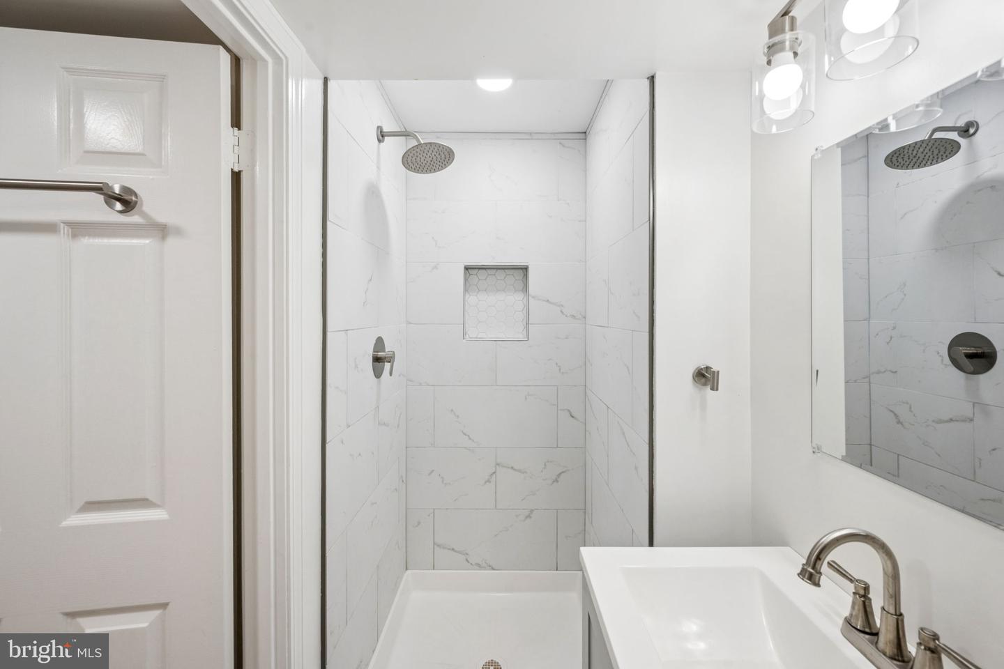 16 N Wolfe St Property Photo 35
