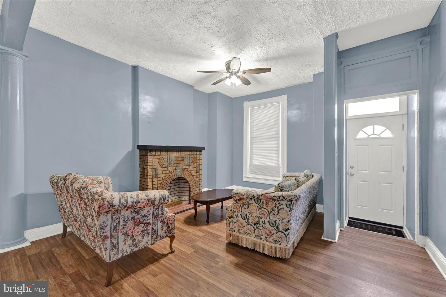 426 N Belnord Ave Property Photo 2