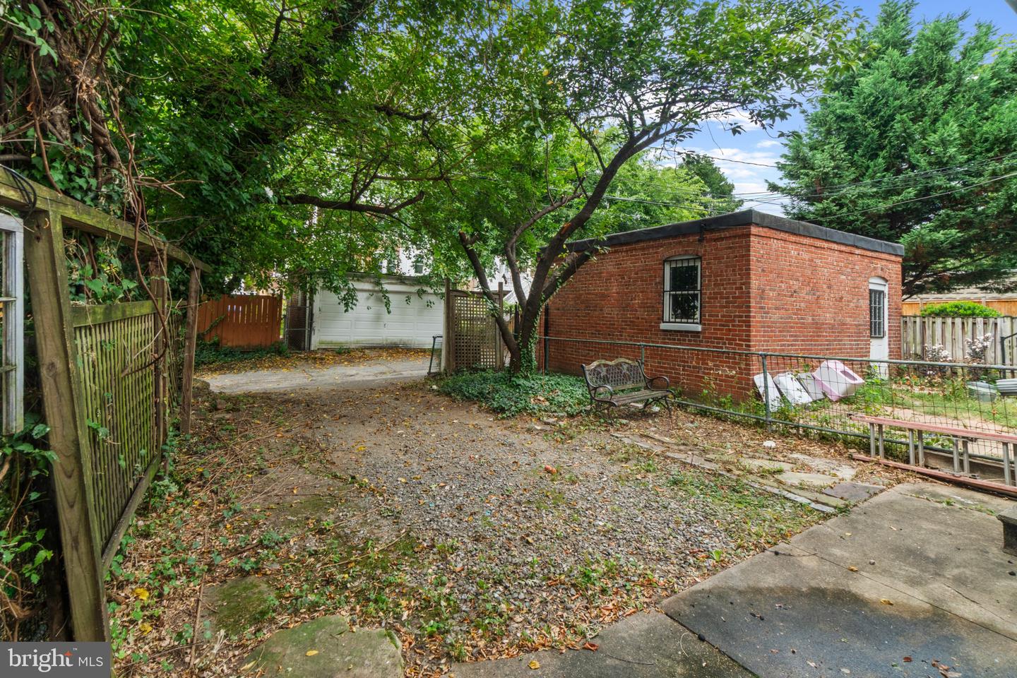 2920 Wyman Pkwy Property Photo 33