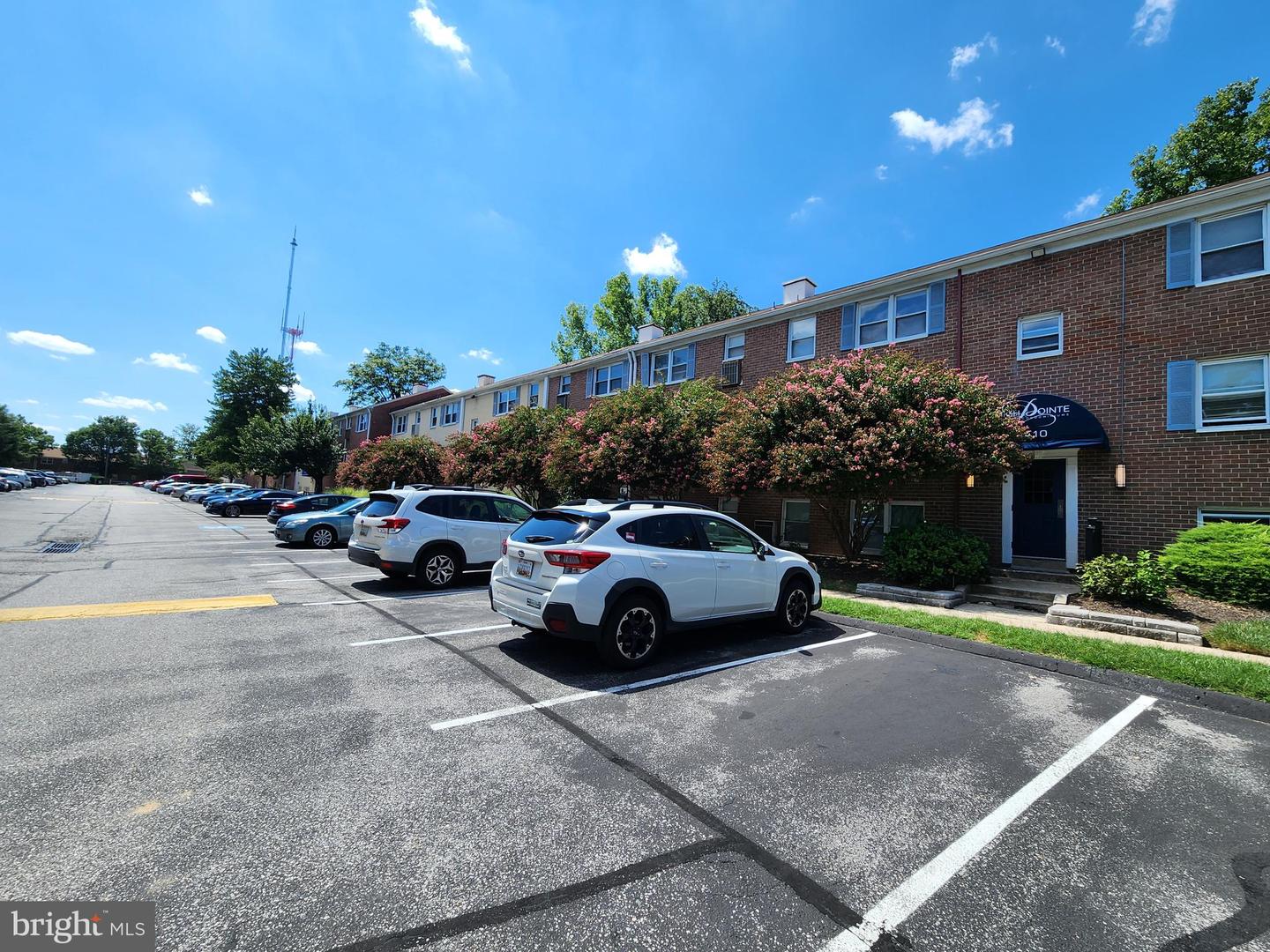 4410 Falls Bridge Dr #h Property Photo 4