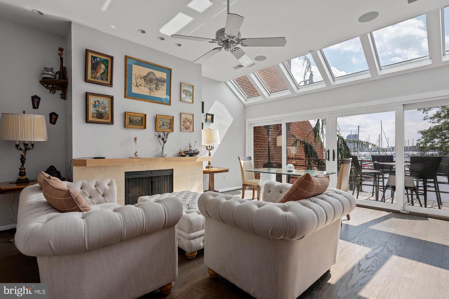 2407 Boston St Property Photo 1