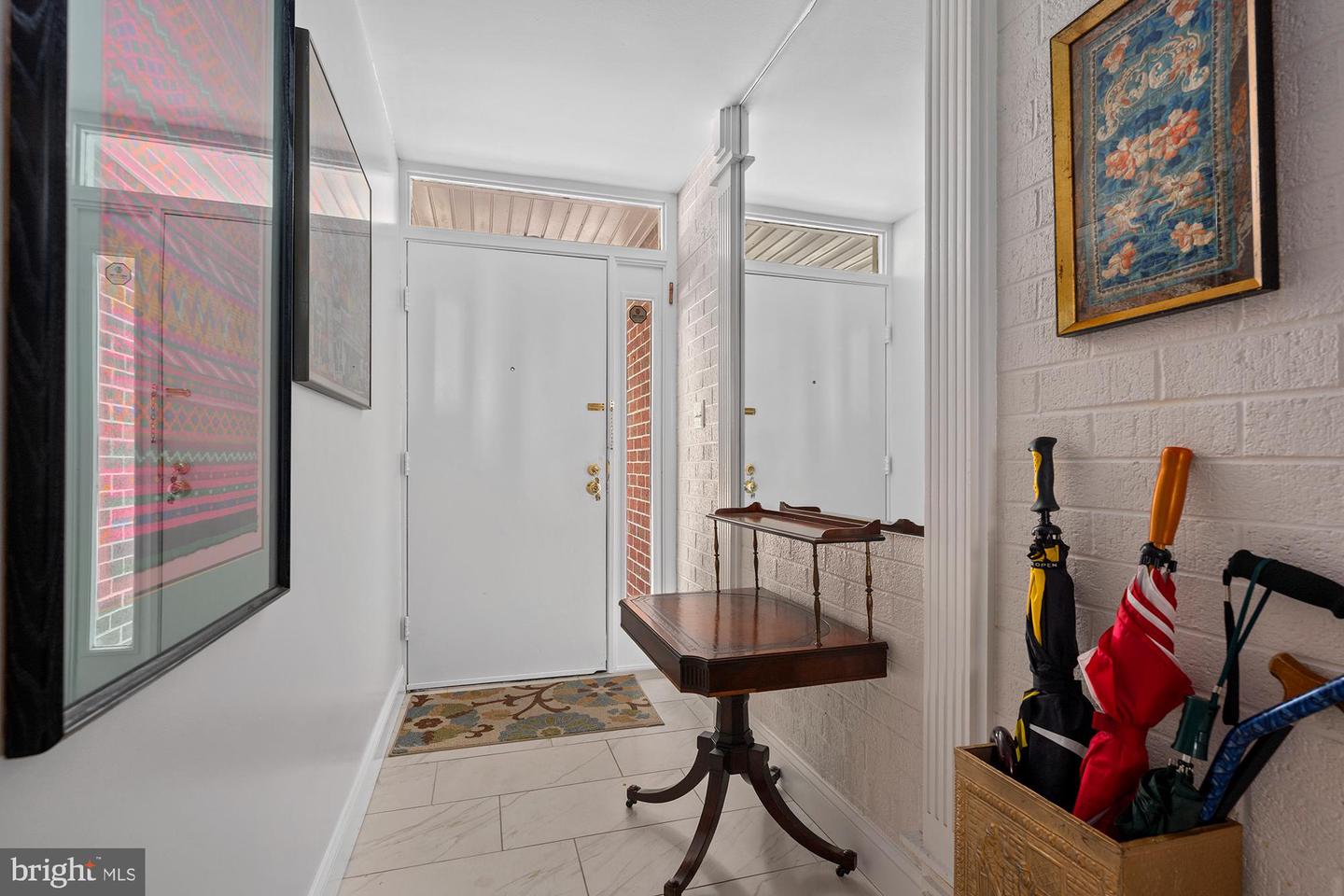 2407 Boston St Property Photo 9