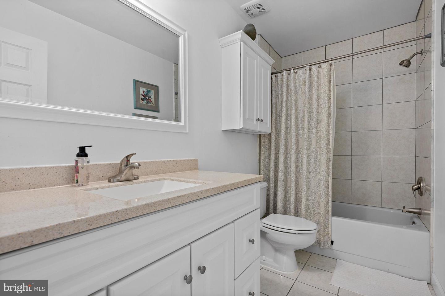 2407 Boston St Property Photo 34