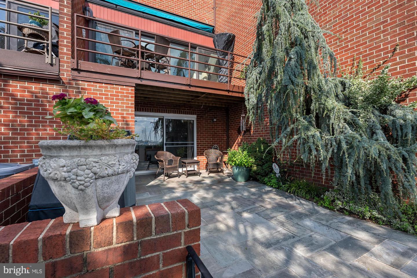 2407 Boston St Property Photo 41