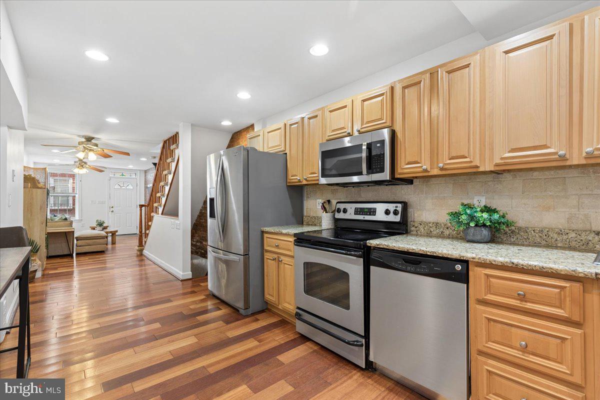 307 S Madeira St Property Photo 15