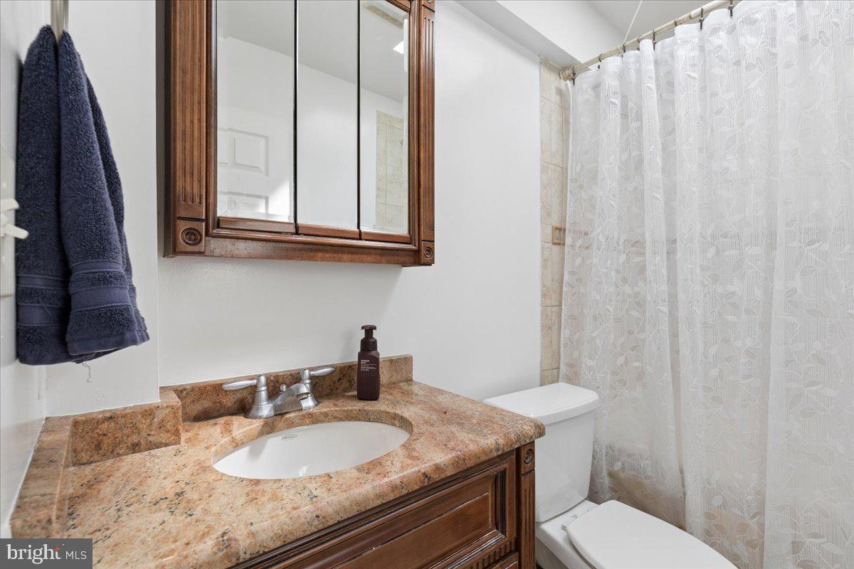 307 S Madeira St Property Photo 24