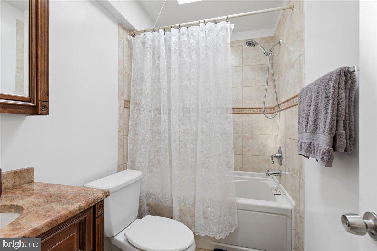 307 S Madeira St Property Photo 25